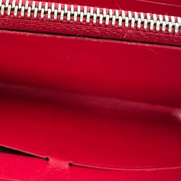 Louis Vuitton Blue Taurillon Leather Capucine Clutch/ Wallet W/Silver hardware - Picture 9 of 14